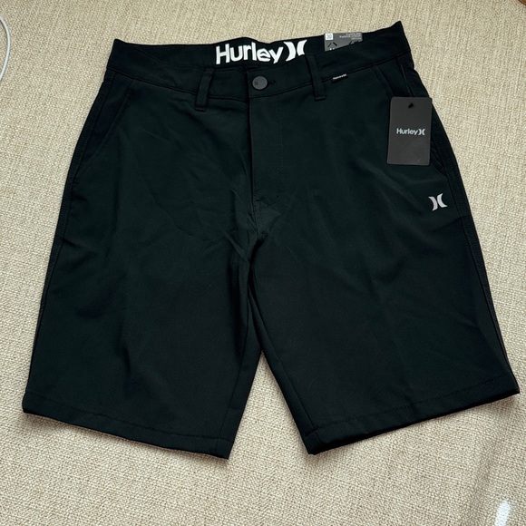 Hurley Men's All Terrain Hybrid Walk Shorts Black, NWT, size 30 - Picture 1 of 7